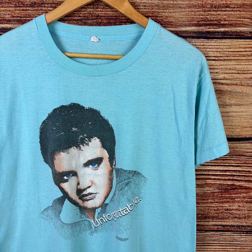 Vintage 1981 Elvis Presley "Unforgettable" Screen Stars T-shirt